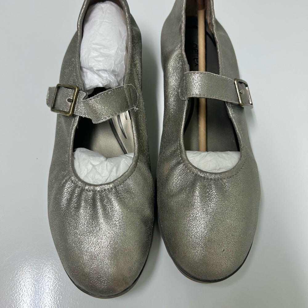 Aetrex Silver Mary Jane Flats